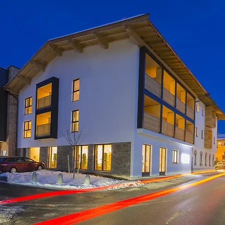 Appartementhotel Sonnenhof アパートホテル ケセン